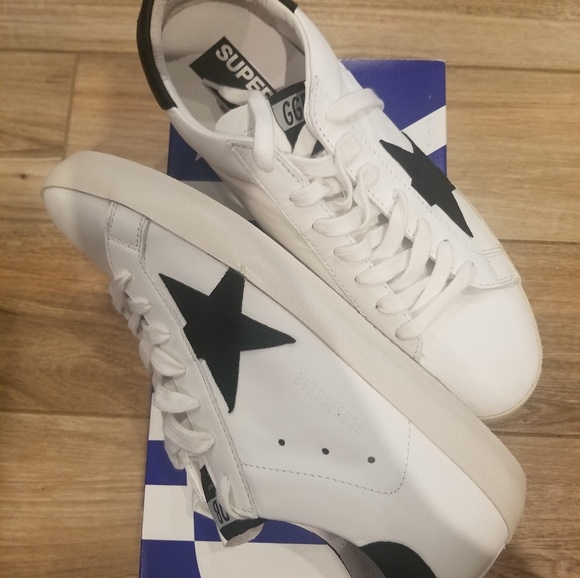 New! Men's Golden Goose Superstar Sneakers - Picture 7 of 8